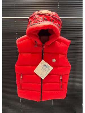 moncler жилетка