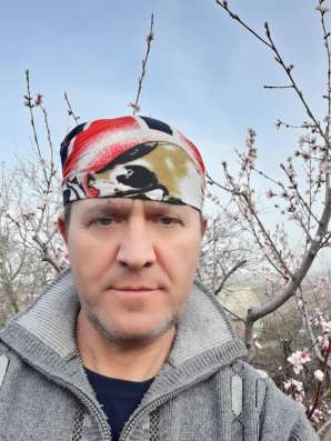 Artem, 50 лет, хочет пообщаться