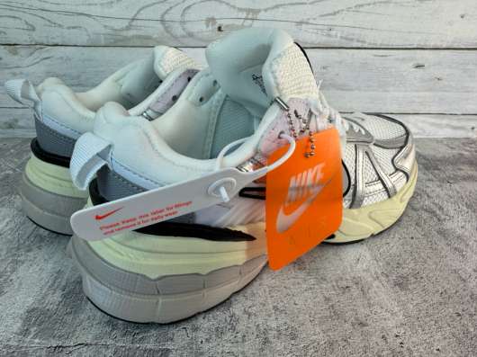 Кроссовки Nike V2K Run в Москве фото 6