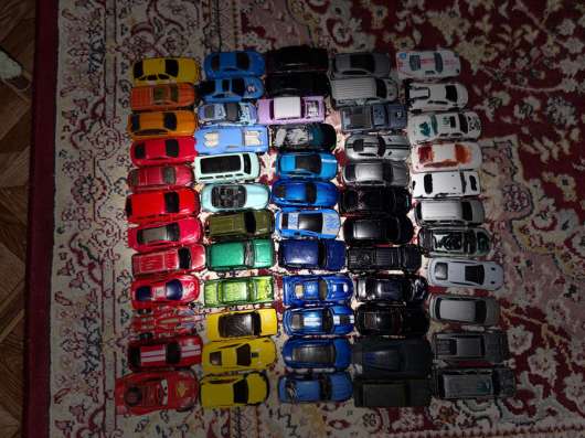 Продаю машинки «Hot Wheels»и другие