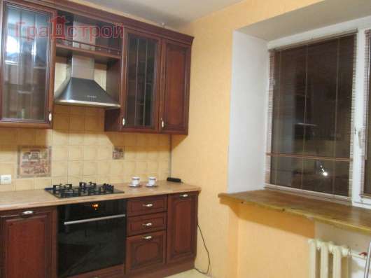 Продам двухкомнатную квартиру в Вологда.Жилая площадь 63  кв.м.Дом кирпичный.Есть Балкон. в Вологде