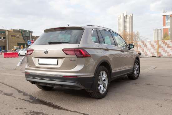 Volkswagen Tiguan, 2018 года в Москве фото 10