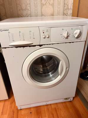 Продам стиральную машину INDESIT