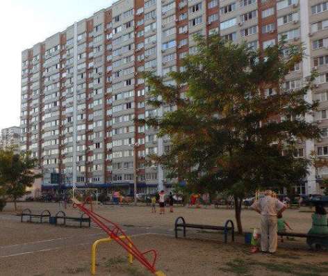 Продам однокомнатную квартиру в Краснодар.Жилая площадь 44  кв.м.Этаж 4.Дом кирпичный.