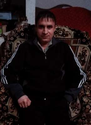 Александр, 28 лет, хочет пообщаться