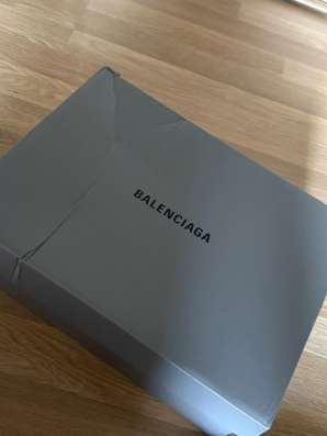 Кроссовки Balenciaga  в Артеме