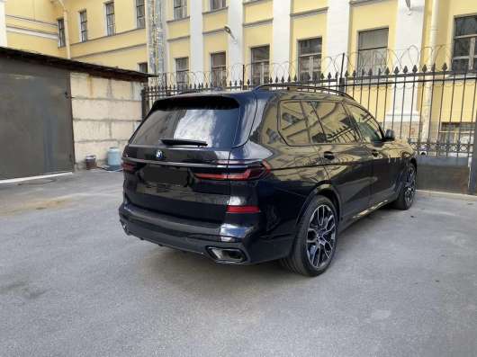 кроссовер BMW X7 / 2024 в Санкт-Петербурге фото 6