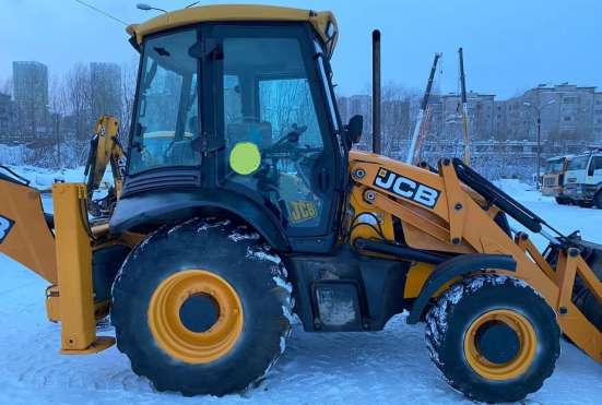 Экскаватор-погрузчик JCB 3CX
