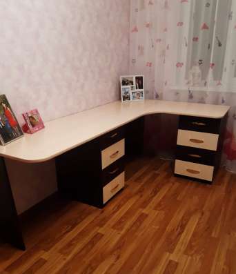 Письменный стол. Стол двухместный
