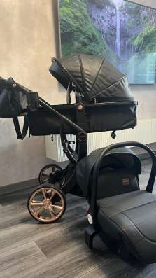 Коляска детская в Омске