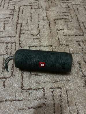 Беспроводная колонка jbl