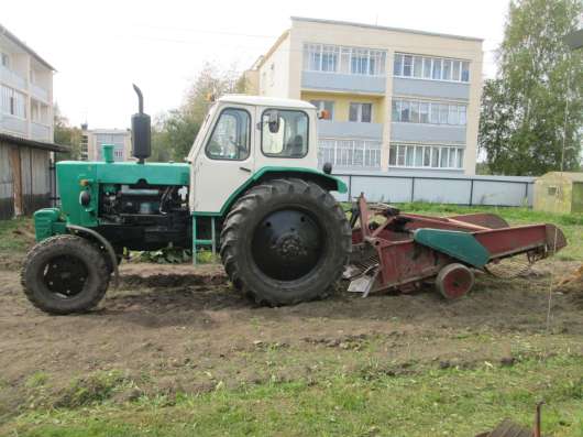 Трактор ЮМЗ-6