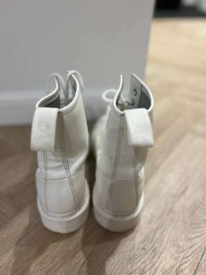 Ботинки белые Dr.Martens в Санкт-Петербурге фото 5