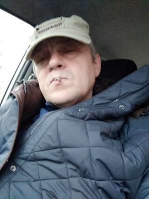Aleks, 50 лет, хочет пообщаться