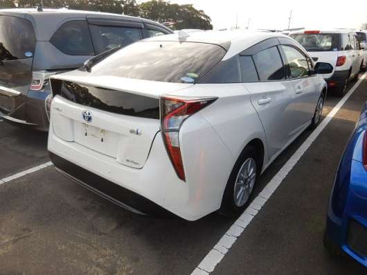 Toyota Prius ZVW55 2017г в Хабаровске фото 5