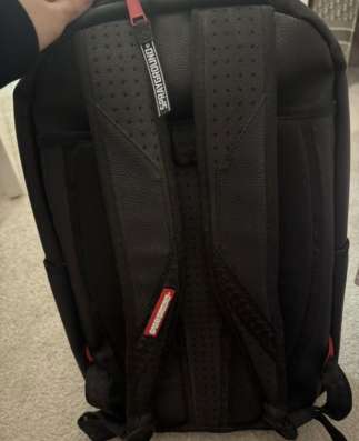 Оригинальный рюкзак sprayground в Москве