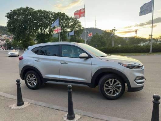 Hyundai Tucson в отличном состоянии фото 4