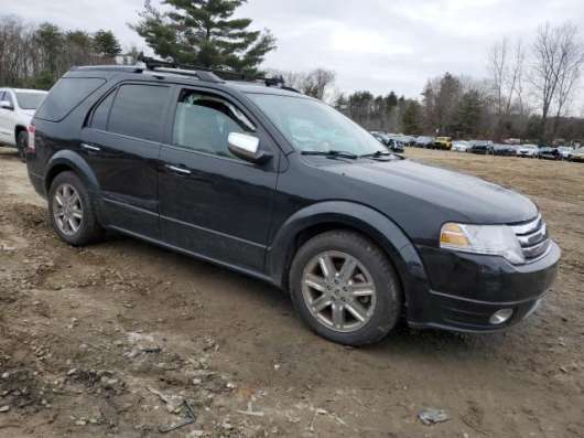 Ford Taurus X