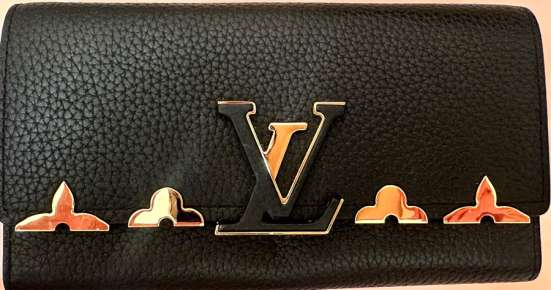 Продам портмоне LV.
