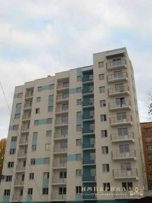 Продам трехкомнатную квартиру в г.Самара.Жилая площадь 77  кв.м.Этаж 9.Есть Балкон.