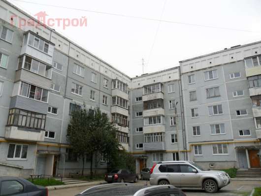 Продам четырехкомнатную квартиру в Вологда.Жилая площадь 81,60  кв.м.Этаж 4.Есть Балкон.