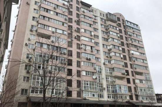 Продам однокомнатную квартиру в Краснодар.Жилая площадь 50,20  кв.м.Этаж 9.Дом монолитный.