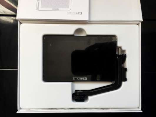 Smallhd focus oled hdmi + батарея NP-F774 + зар