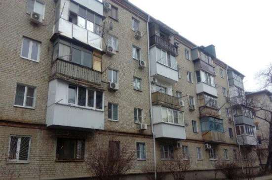 Продам однокомнатную квартиру в Краснодар.Жилая площадь 30  кв.м.Этаж 3.Дом кирпичный.
