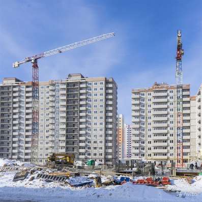 Продам трехкомнатную квартиру в Тверь.Жилая площадь 76  кв.м.Дом монолитный.Есть Балкон. в Твери