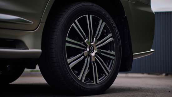 Продам Lexus LX570 в Уссурийске фото 4