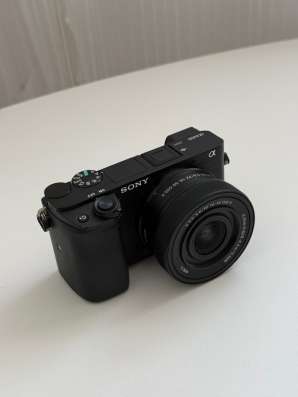 ПРОДАМ КАМЕРУ SONY a6400