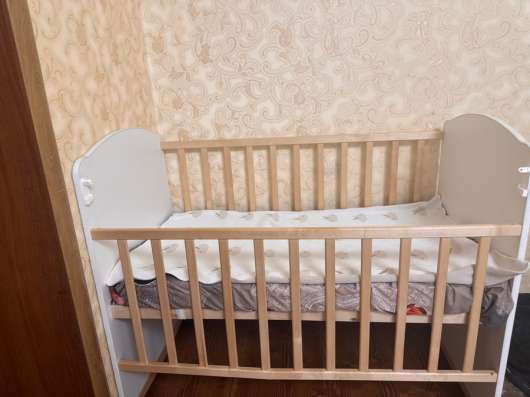Кроватка, в хорошем состоянии