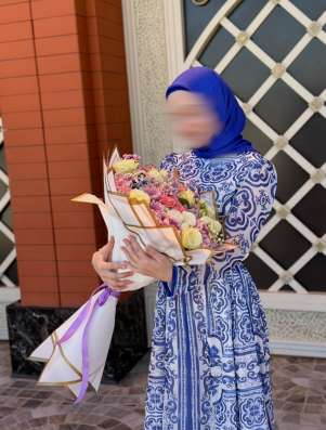 Платье и платок