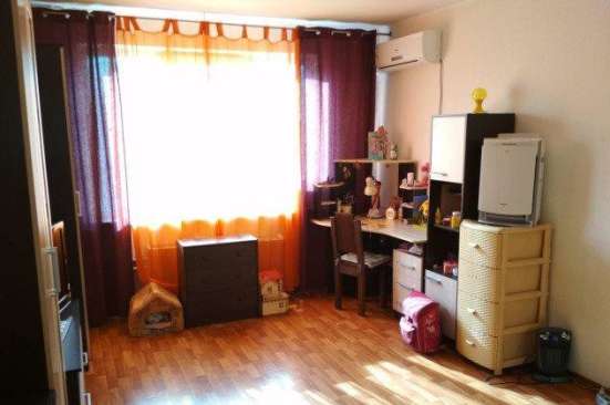 Продам однокомнатную квартиру в Краснодар.Жилая площадь 39  кв.м.Этаж 9.