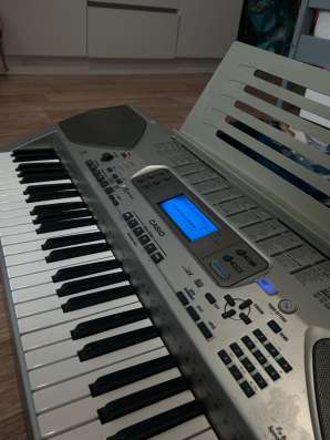 Полупрофессиональный синтезатор Casio СТК-900