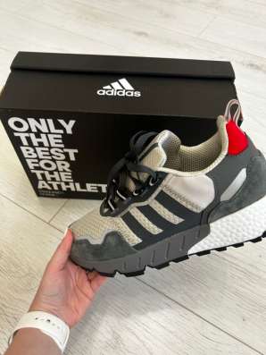 Кроссовки Adidas