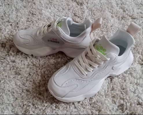Кроссовки Strobbs