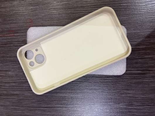 Чехол для iPhone 13 в Сургуте