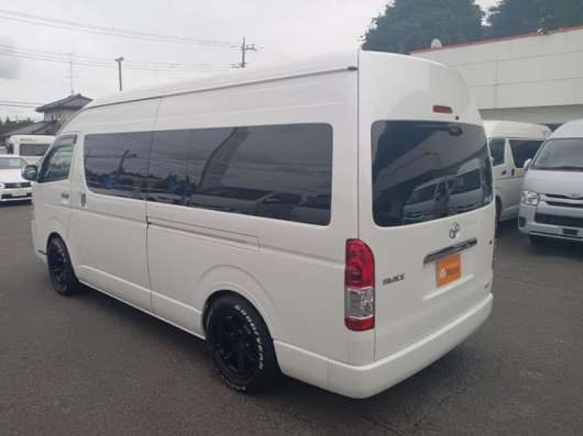 Toyota HiAce в Владивостоке фото 8