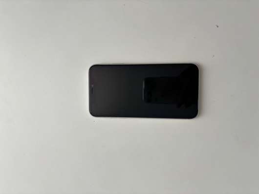 iPhone 11,белый,б/у в упаковке в Геленджике фото 8
