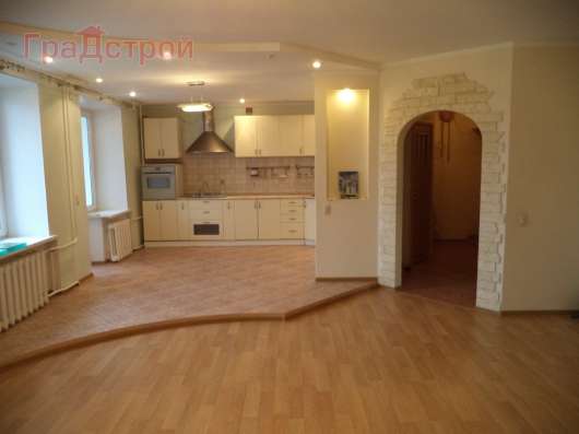 Продам трехкомнатную квартиру в Вологда.Жилая площадь 102,20  кв.м.Дом кирпичный.Есть Балкон. в Вологде фото 8
