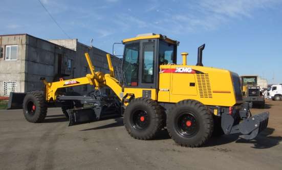 Автогрейдер XCMG GR165 в Якутске фото 3