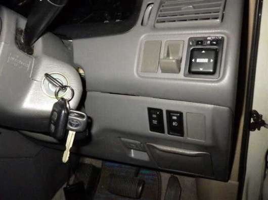 Toyota Ipsum в Владивостоке фото 5