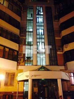 Продам четырехкомнатную квартиру в Москве. Жилая площадь 198 кв.м. Этаж 3. Есть балкон. в Москве фото 4