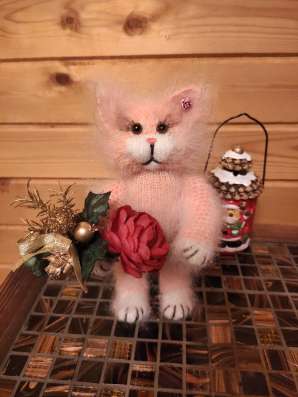 Игрушка ручной работы "Кошечка"