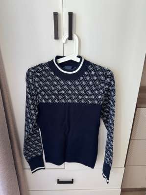 Свитер Guess оригинальный