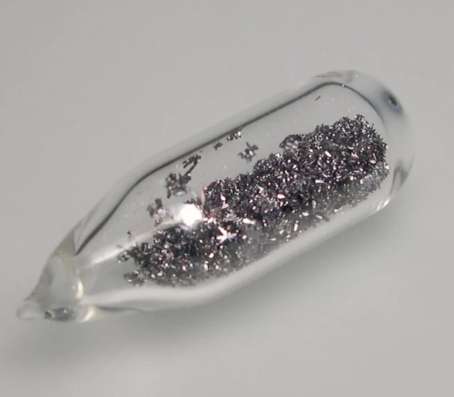 Selenium enriched with the stable isotope 74Se