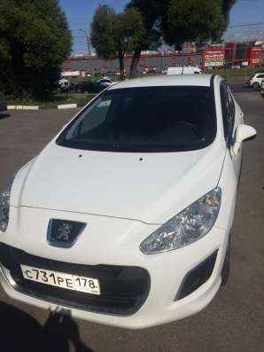 Peugeot 308 год 2011 в Санкт-Петербурге