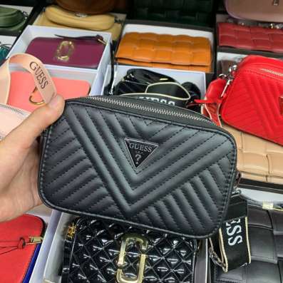 Сумки GUESS