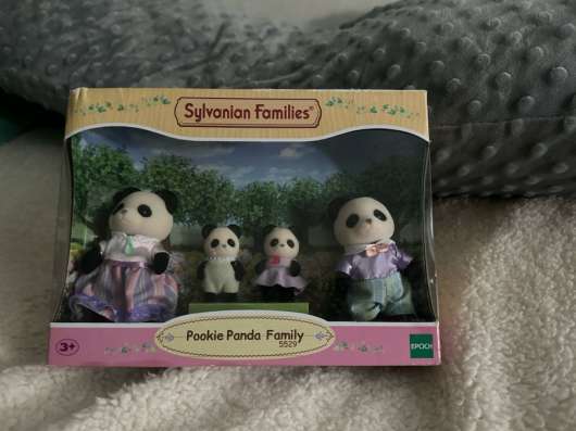 Sylvanian Families Семья панд 5529